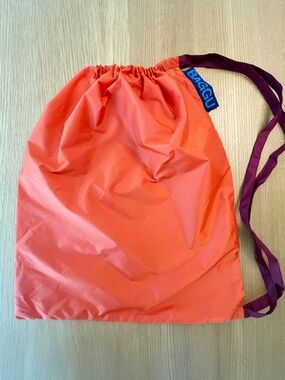 RARE BAGGU COLLECTOR'S ITEM: ARCHIVAL NYLON DUST BAG. Orange / Plum